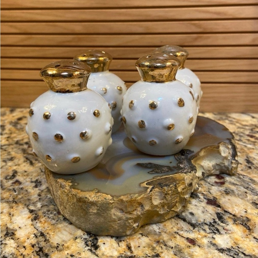 Unique Vintage Japan 50s salt & pepper shakers Guc - Picture 3 of 7